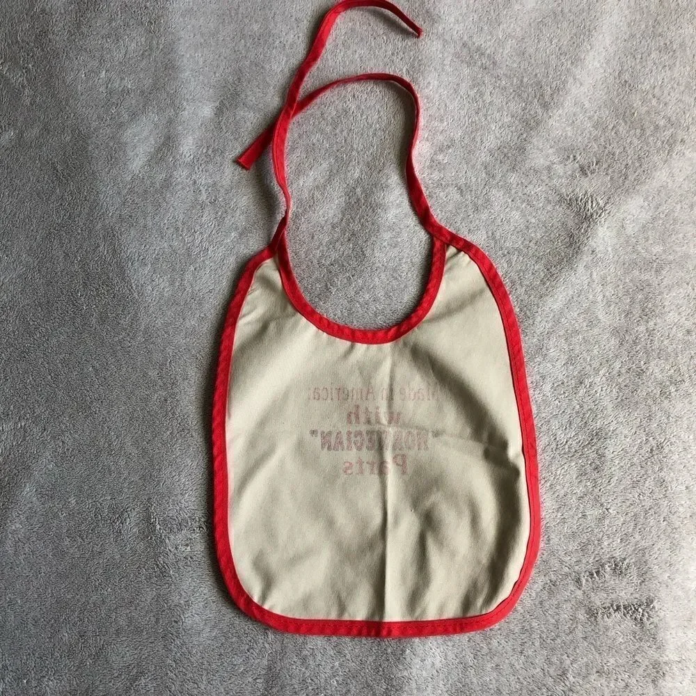 NWOT “Made in America w/ Norwegian Parts” Baby Bib